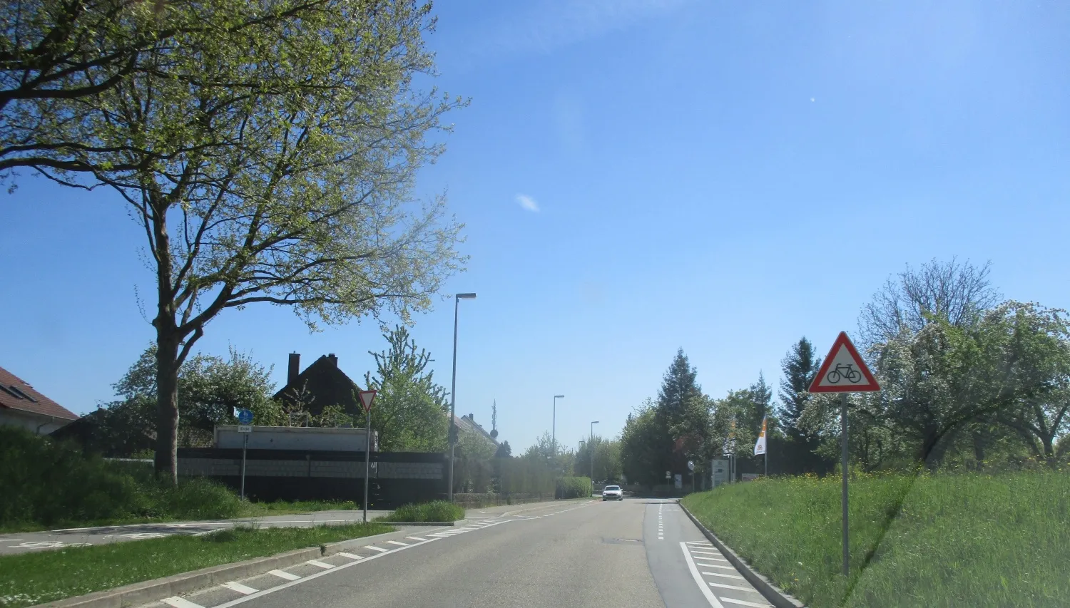 Fahrradschutzstreifen in der Siegelsbacher Straße (Bild: Stadt Bad Rappenau)